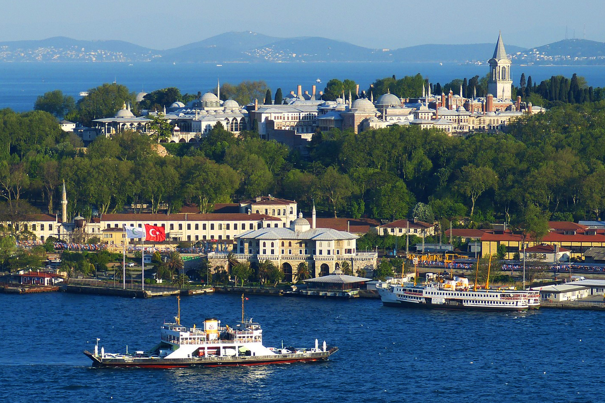 Истанбул и Пеещите фонтани - Топкапъ сарай, Истанбул, Турция - The Topkapı Palace, Istanbul, Turkey
